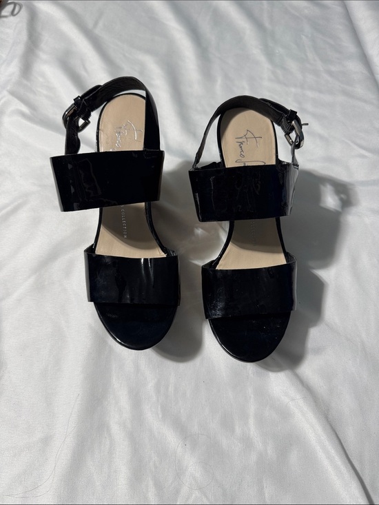 Franco Sarto Shoes - Franco Sarto Patent Leather Wedge Heels – Size 7M Y2K Grad Formal Wedding Chic